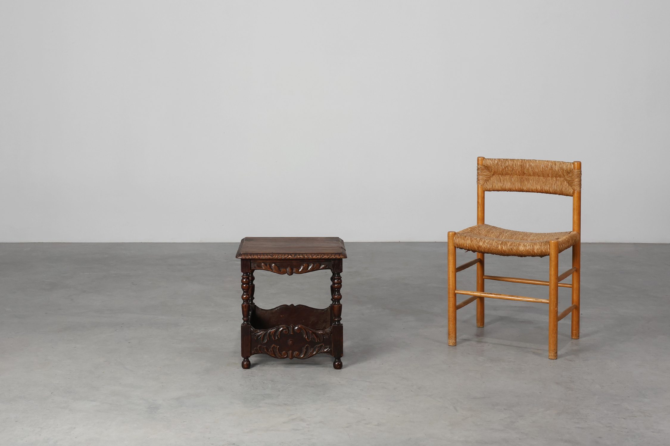 Oak carved square Side Table, Belgium 18th Centurythumbnail